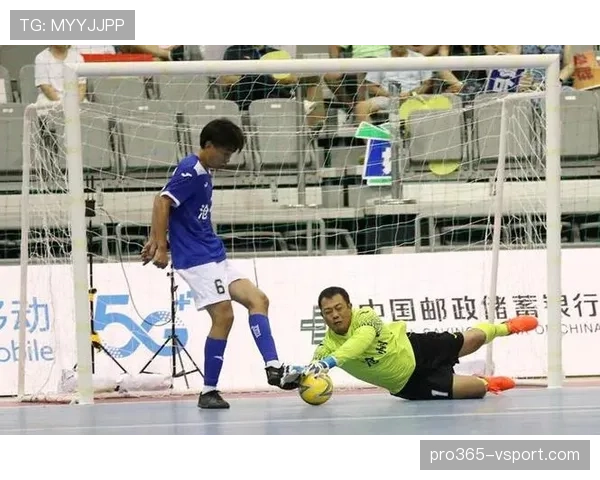 五人制足球规则中守门员持球超时如何判罚