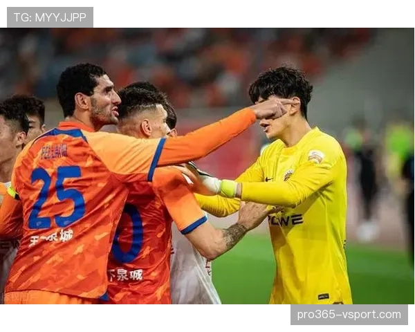 判罚争议中VAR介入的裁判判定依据解读